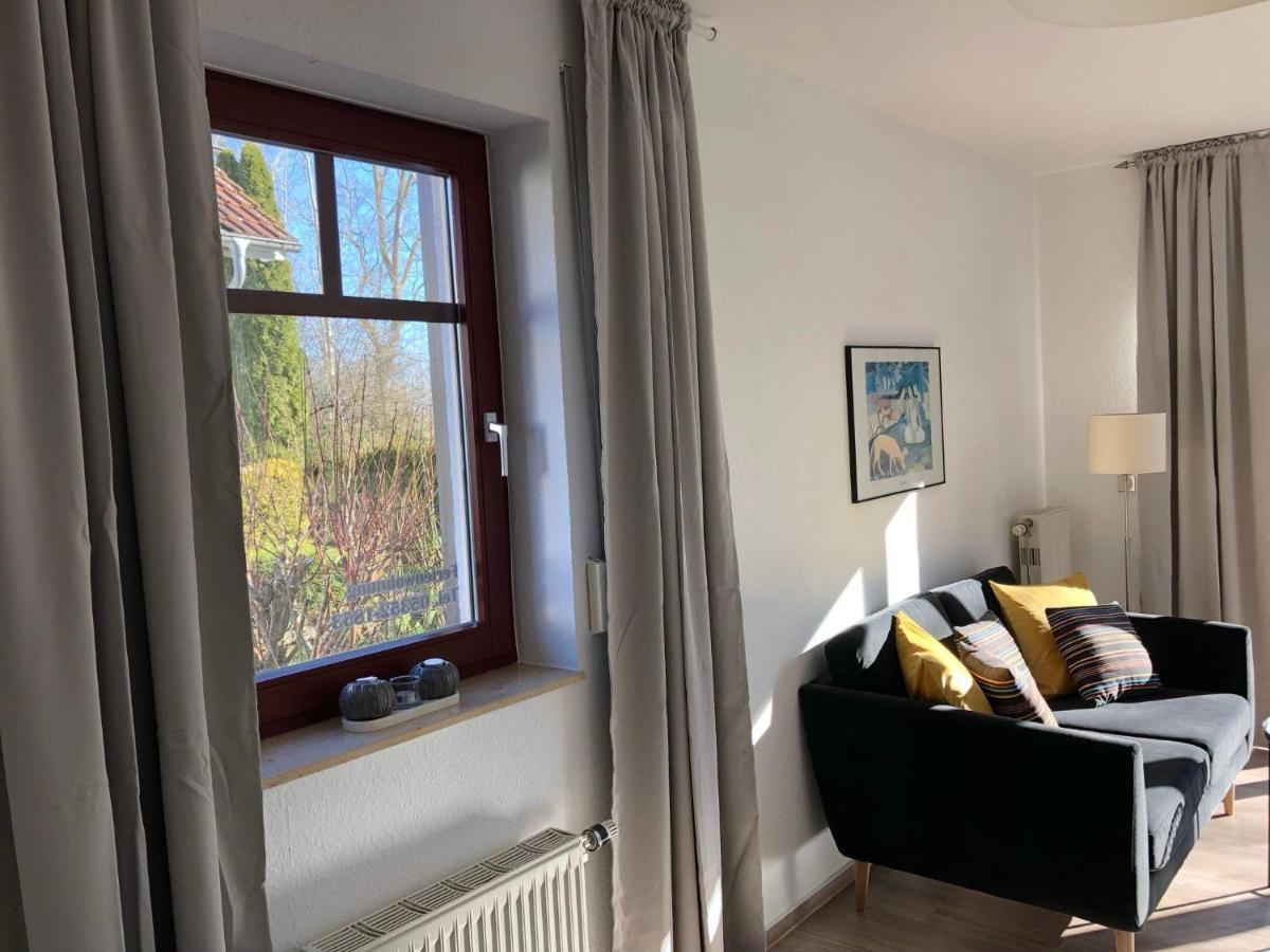 Ferienwohnung-Klaus-Stoertebeker-Mit-Sonnenterrasse-Garten-Zwischen-Strand-Wald-Und-Wiese Gustow  Buitenkant foto